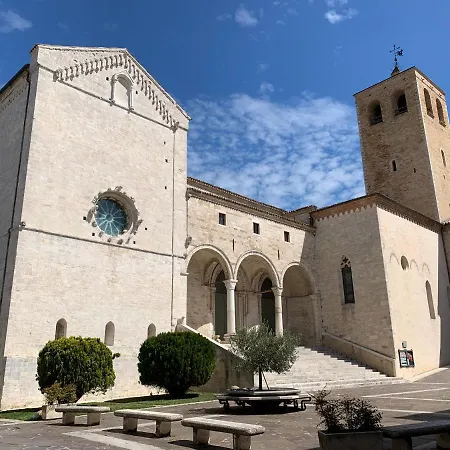 Clara Luna Turistico Osimo